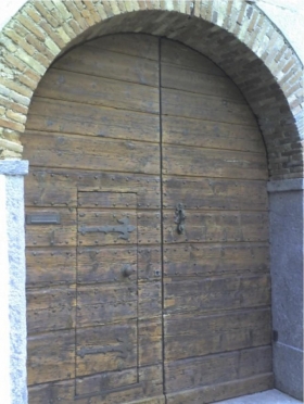 Portoni e portoncini - Sabbiature Lamature 